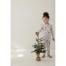 Load image into Gallery viewer, Ivory Holiday Lights Bamboo Lounge Set - A Mama's Lullaby