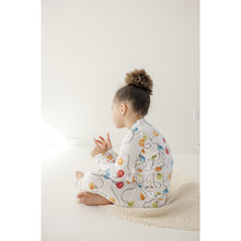 Load image into Gallery viewer, Ivory Holiday Lights Bamboo Lounge Set - A Mama's Lullaby